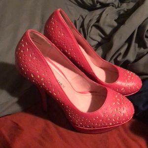 Size 7 pink heels